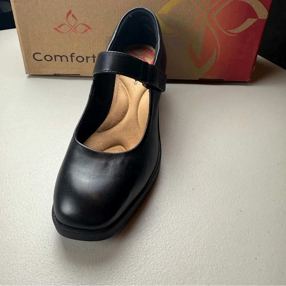 Comfortiva‎ Hayes Mary Jane Pump, Black Leather, size 7.5 - Picture 5 of 8